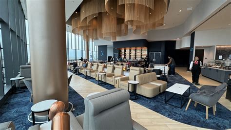 Review: LOT Business Class Lounge at Chicago O'Hare ( ORD ) - Monkey Miles
