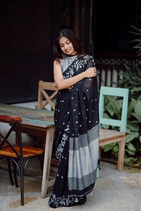 Black Jamdani Saree with Halter Neck Blouse – Studio Bustle