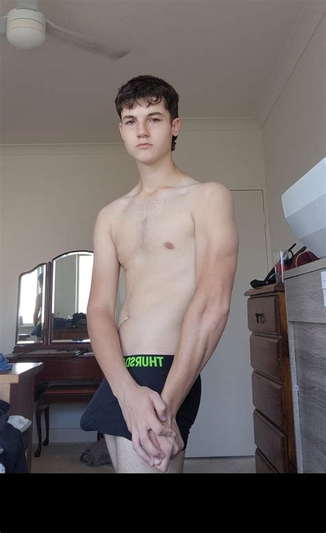 U know what they say abt skinny white guys : r/HotGuys