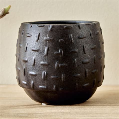 Buy Jaguar Hali Ceramic Vase from Home Centre at just INR 799.0