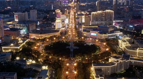 长春人民广场，这里有中苏友谊的标志建筑和难忘的记忆_苏军