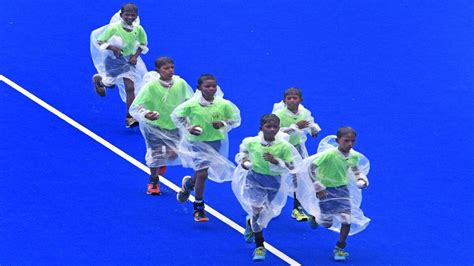 தேசிய சீனியர் ஹாக்கி சாம்பியன்ஷிப் தொடர் - பால் பாய்ஸ்களாக களமிறங்கிய ...