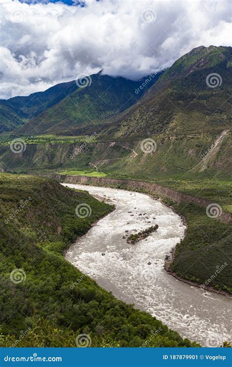 Stunning View of Yarlung Tsangpo Yarlung Zangbo Grand Canyon ...