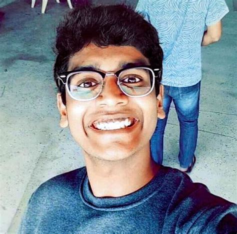 Student posts suicide tutorial on FB before jumping to his death from ...