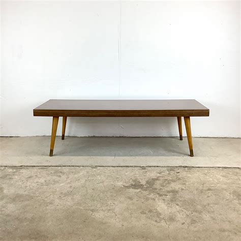 Mid-Century Modern Coffee Table - AptDeco