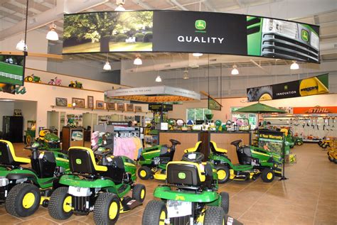 Reynolds Farm Equipment - Design & Build Corporation