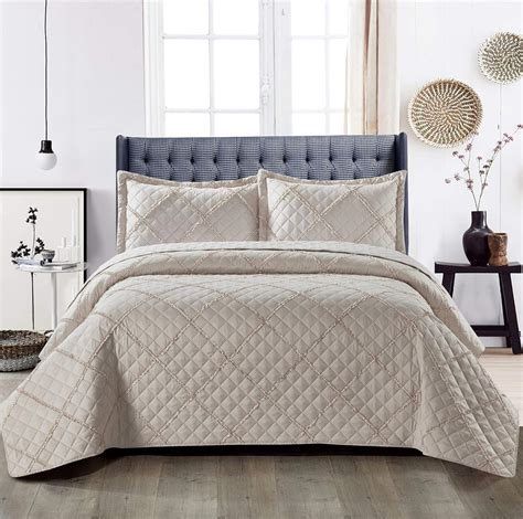 Quilted Storage Bed at Mia Hartnett blog