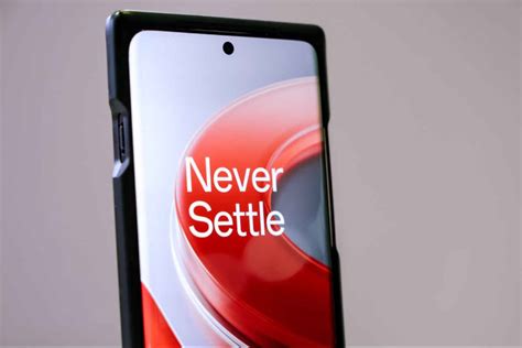 OnePlus 12 officially revealed with brighter Display, Snapdragon 8 Gen ...