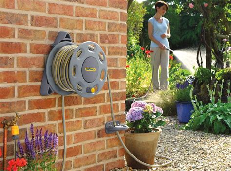 Canadian Tire Wall Mounted Garden Hose Reel at Sophia Sutcliffe blog