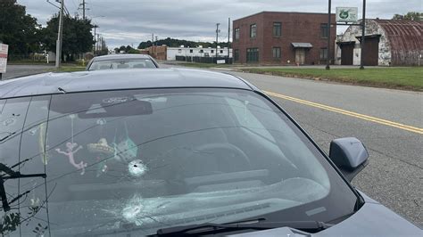 Report of shots leads to 1 dead, 1 critically hurt, CMPD says ...