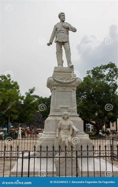 Julio Grave De Peralta Monument in Las Flores Park, Downtown Holguin ...