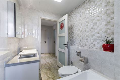 卫生间墙砖色彩搭配选择要点。让你家卫浴空间时尚起来-爱空间装修网
