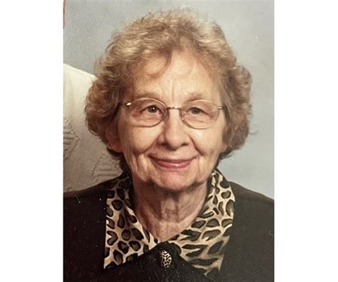 Merna Dusenbury Obituary (1928 - 2025) - Walworth, WI - Lake Geneva ...