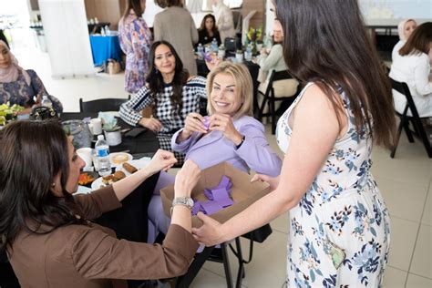 100 Arab American Women Who Care celebrate 10th anniversary, donate $10,000 to local organization