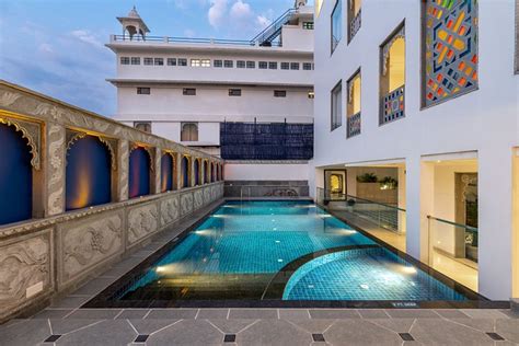 Maan Vilas By Stone Wood, Udaipur Restaurant: Pictures & Reviews ...