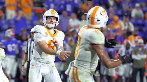 Postgame Podcast: Tennessee dominates Florida in first win in Gainesville since 2003
