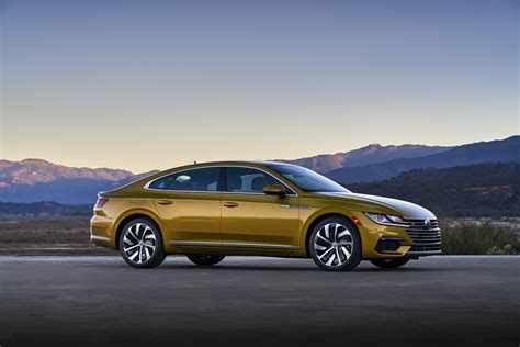 2020 Volkswagen Arteon sedan earns Top Safety Pick award - My Own Auto