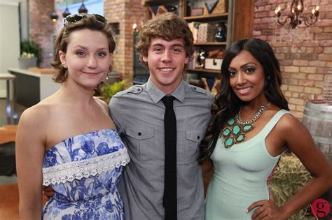 Munro Chambers, Melinda Shankar & Jordan Todosey talk 'Degrassi' season ...