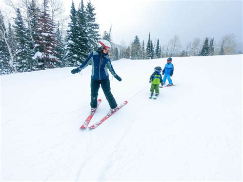 Teaching Kids to Turn on Skis: Tips, Games, and Techniques - Skiing Kids