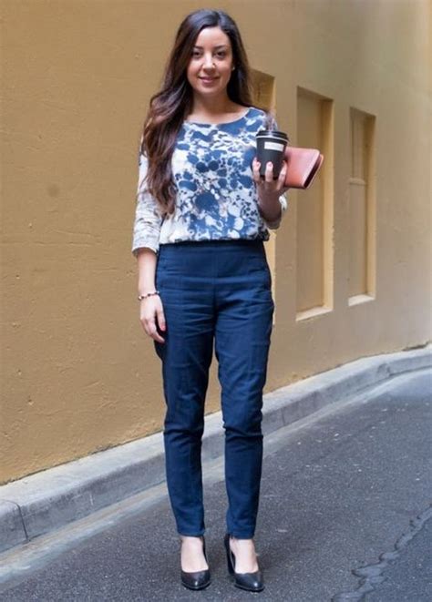 Navy Pants Outfit Ideas | PrestaStyle