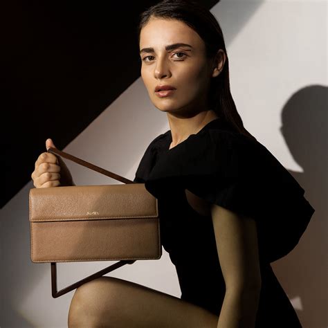 Joane Sand Brown Top Handle Leather Bag - Crossbody Sling - Adisee – ADISEE