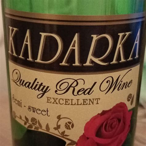 Quality Red wine Semi sweet Kadarka - kalorie, kJ i wartości odżywcze | Dine4Fit.pl