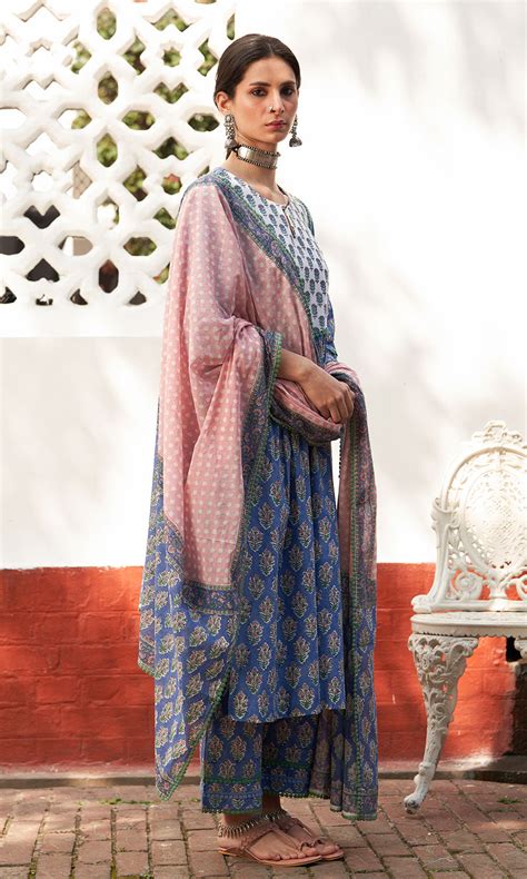 Ridhiiee Suuri | Shop Online for Latest Collections