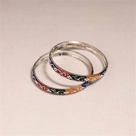 Buy Authentic Meenakari Work Bangles Online | iTokri
