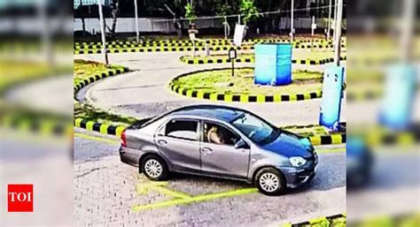 Driving Test: Glitch In Portal Causes Hurdles In Booking Date For ...