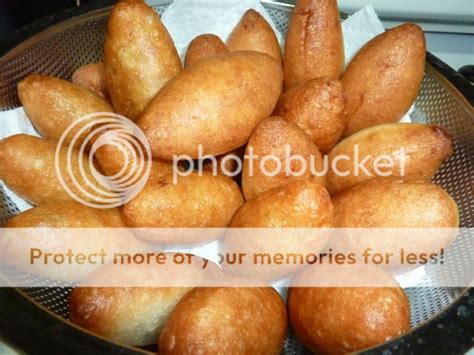 Kristy's Corner: Ham Sui Gok (Fried Crescent Dumplings)