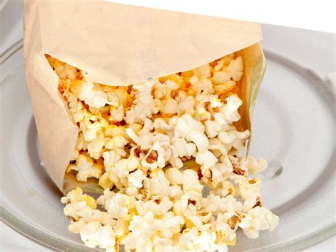 Does Microwave Popcorn Go Bad? Will It Spoil? – My Budget Recipes