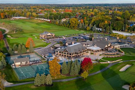 Meadowbrook Country Club - McIntosh Poris Architects