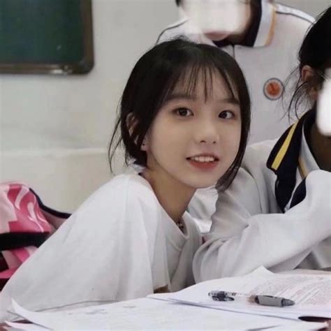 Telegram channel "反差婊 高中生 萝莉少女" — @fancha90 — TGStat