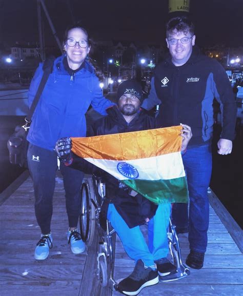 Satyendra Singh: हाड़ जमाने वाले बर्फीले पानी में 14 घंटे तक तैराकी! 36 ...