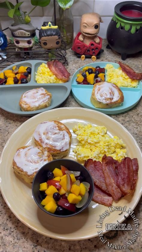 Erika Flores on Instagram: "Breakfast for my kids😋 #FoodForKids # ...