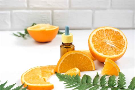 What Does Vitamin C Serum (And Its Benefits) Do For Your Skin? | Viviane Woodard Skincare
