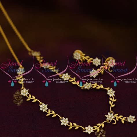 NL9829 Simple Leaf Floral Design American Diamond Gold Plated Short ...