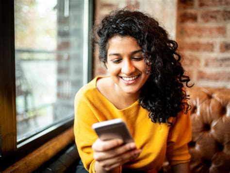 5 types of messages women send only to the man they want to date | The ...