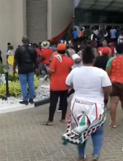 Furious "NDC" Youth Take Over Ghana's Ports and Harbors Authority and ...