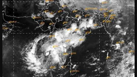 IMD Issues Heavy Rain Alerts Across India: Plan Your Trips Carefully ...