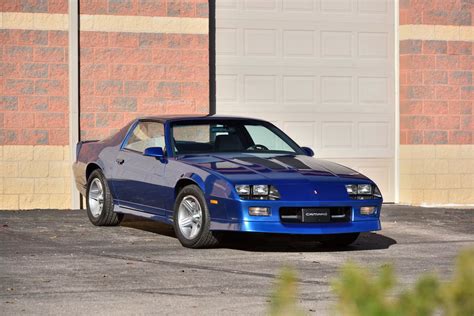 Brand New 1990 Camaro IROC Z 1LE Hidden In A Basement For 35 Years | Carscoops