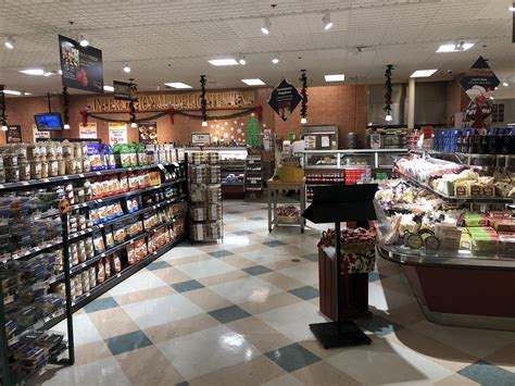 TOUR: Big Y World Class Market - Southbridge, MA