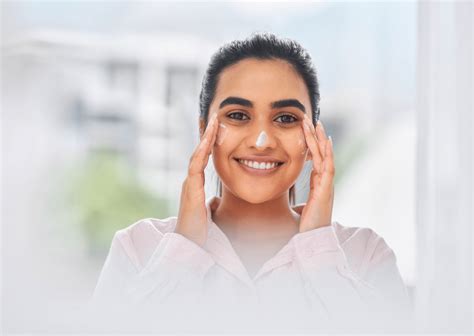 Benefits of Niacinamide for Good Skin - The Pink Foundry