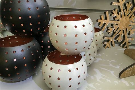 Christmas Candle Holders Free Stock Photo - Public Domain Pictures