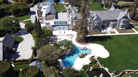 Playboy Mansion Renovations Complete After $100 Million Sale, See the ...