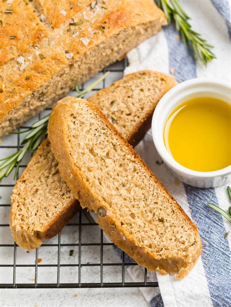 Rosemary Olive Oil Bread {Easy Homemade Bread} – WellPlated.com