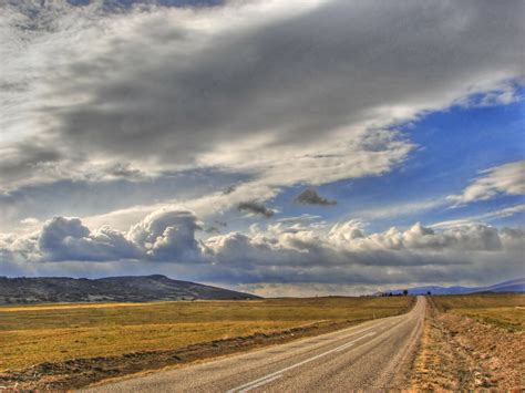 11 Places with the Most Moderate Climate in the World - Insider Monkey