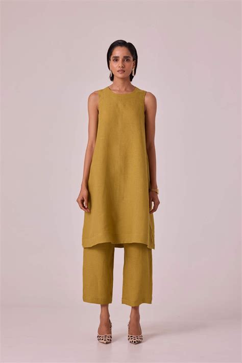 Nailah Olive Linen Set – The Summer House