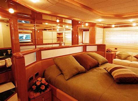 Ferretti 880 - Motor boats charter in Krk - Punat | CROATIA CHARTER ...
