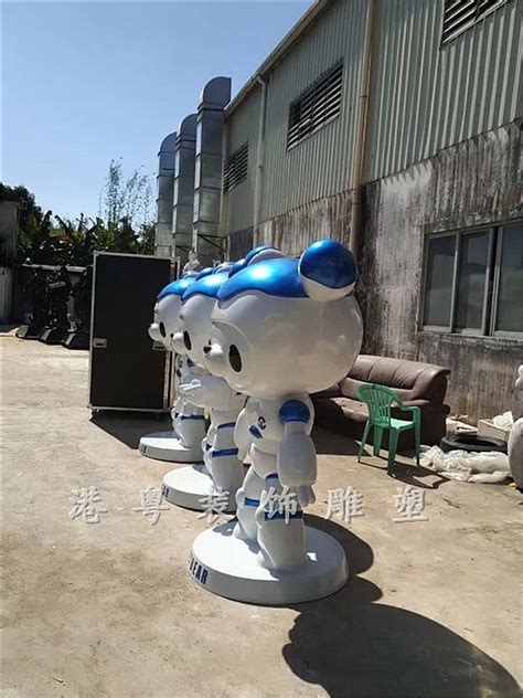 雕塑师侯中民作品亮相中国国际机器人西湖论坛 - 雕塑设计 - 新湖南